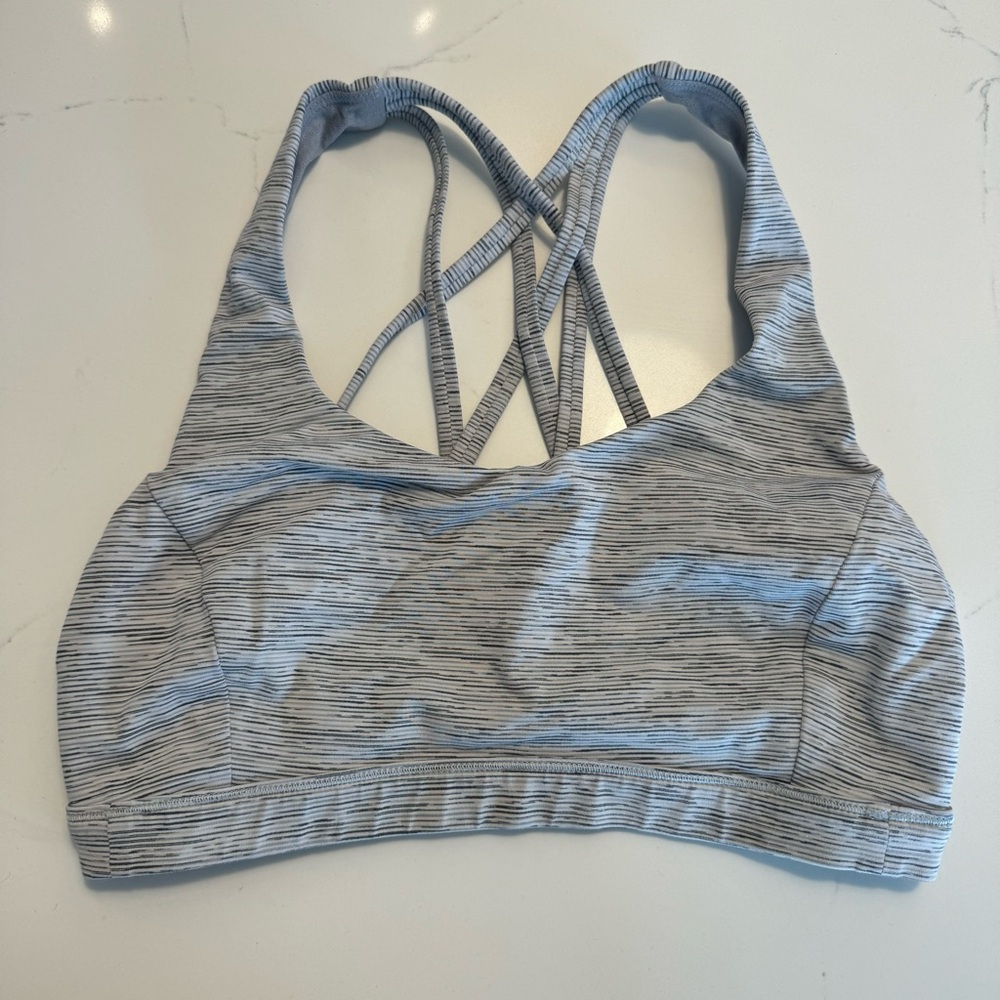 Lululemon sports bra